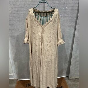 Women’s (1XL) Boutique Quarter Sleeve Lace Dress